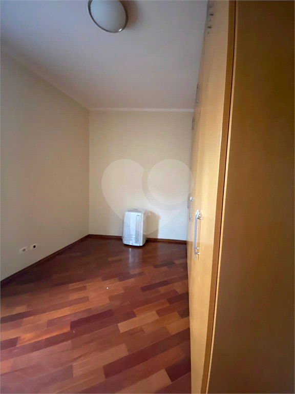 Casa a venda | 200m² | 3 Dormitórios (1 suite) 6 vagas de garagem na Vila Guilheerme