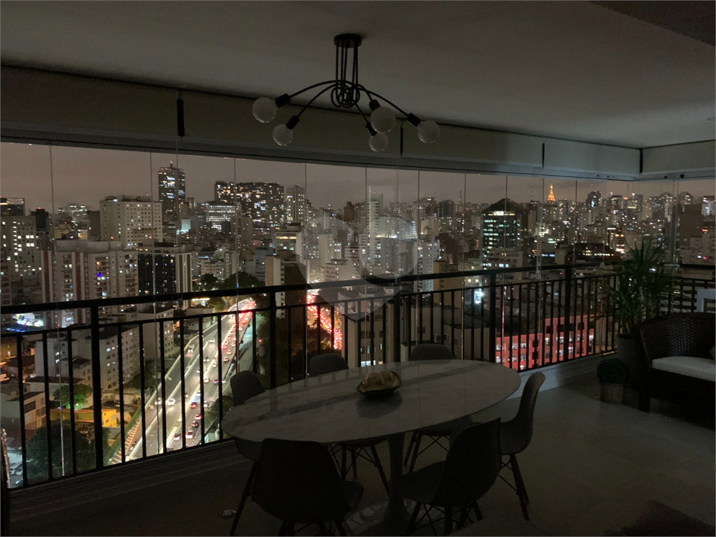 APARTAMENTO em BARRA FUNDA