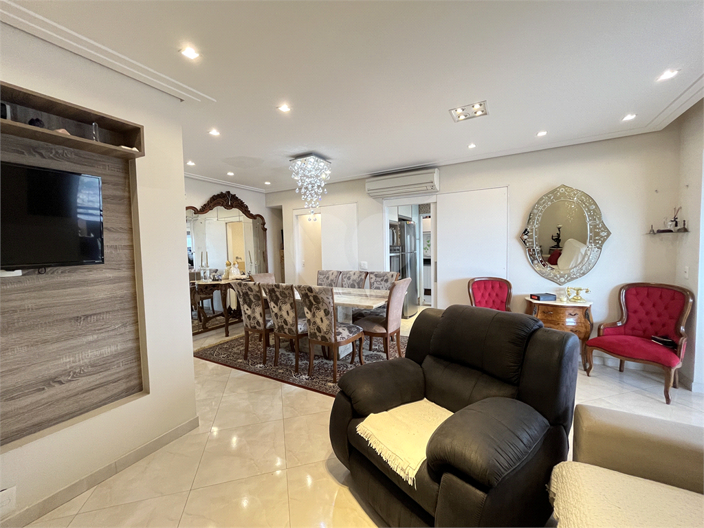 Apartamento à Venda na Parada Inglesa – 3 Dormitórios, 1 Suíte e 2 Vagas! 