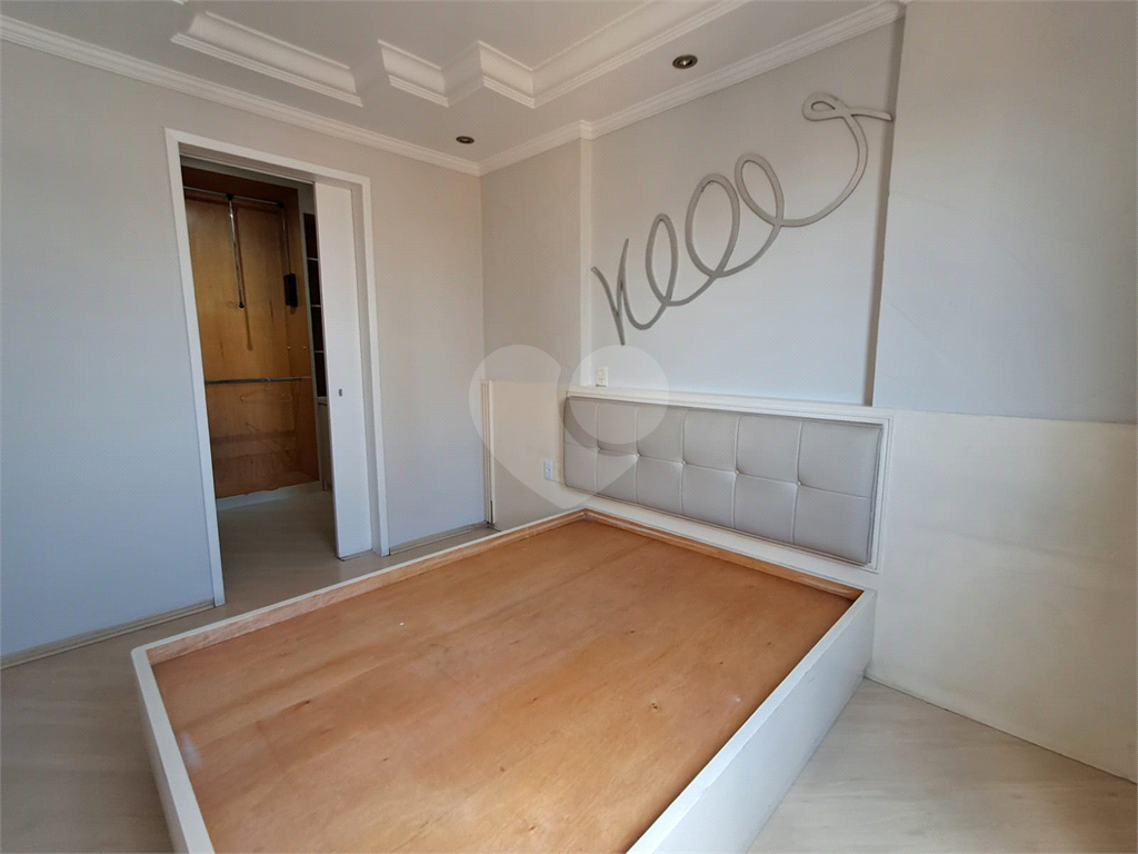 Imóvel de 70m² andar alto sala de estar de 2 ambientes com varanda 1 vaga de garagem Pompéia