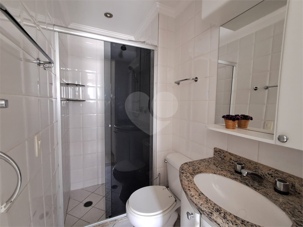 Imóvel de 70m² andar alto sala de estar de 2 ambientes com varanda 1 vaga de garagem Pompéia