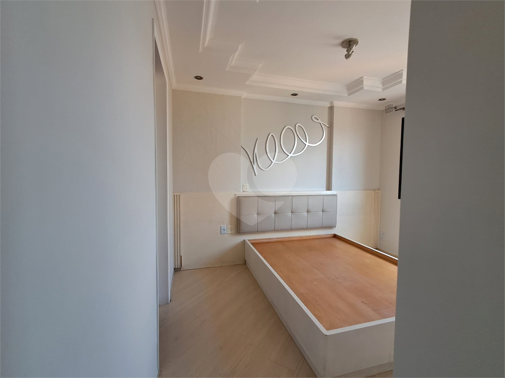 Imóvel de 70m² andar alto sala de estar de 2 ambientes com varanda 1 vaga de garagem Pompéia