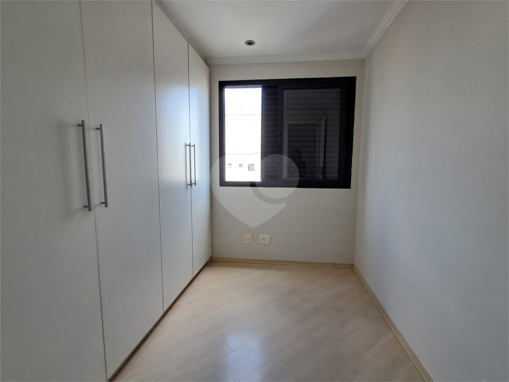 Imóvel de 70m² andar alto sala de estar de 2 ambientes com varanda 1 vaga de garagem Pompéia