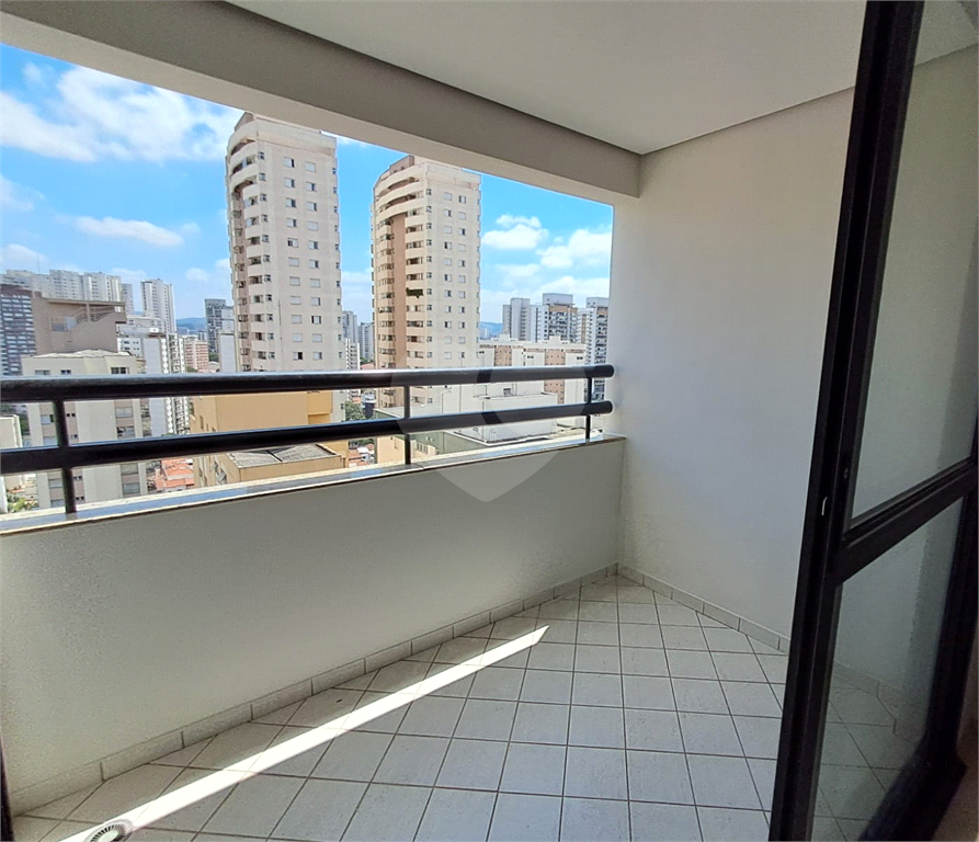 Imóvel de 70m² andar alto sala de estar de 2 ambientes com varanda 1 vaga de garagem Pompéia