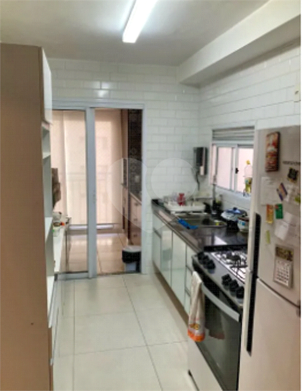 APARTAMENTO em VILA SANTO ANTÔNIO