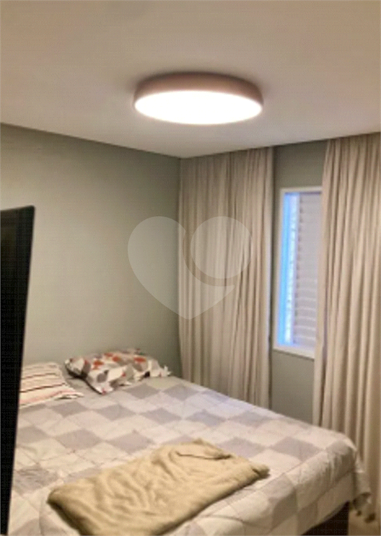 APARTAMENTO em VILA SANTO ANTÔNIO