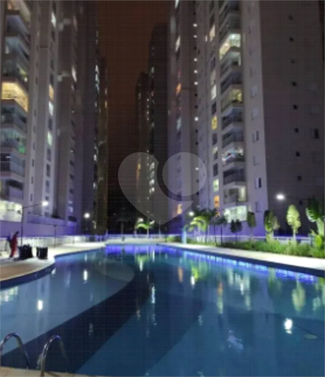APARTAMENTO em VILA SANTO ANTÔNIO