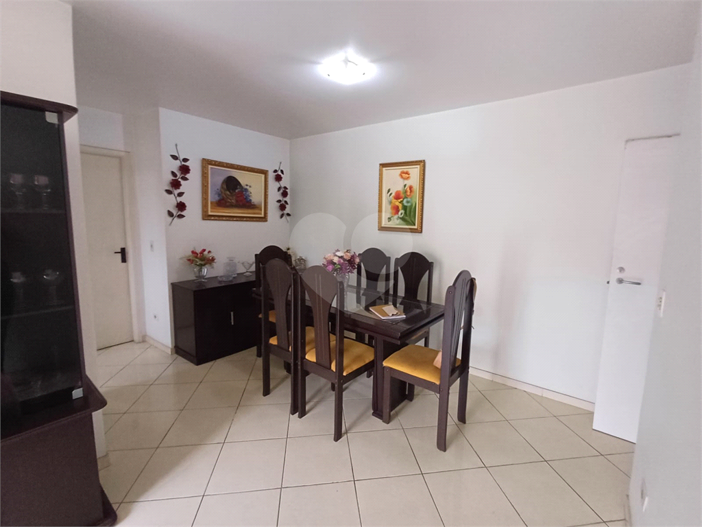 Apartamento à venda | 60m² | 2 dormitórios | 1 banheiro | 1 vaga
