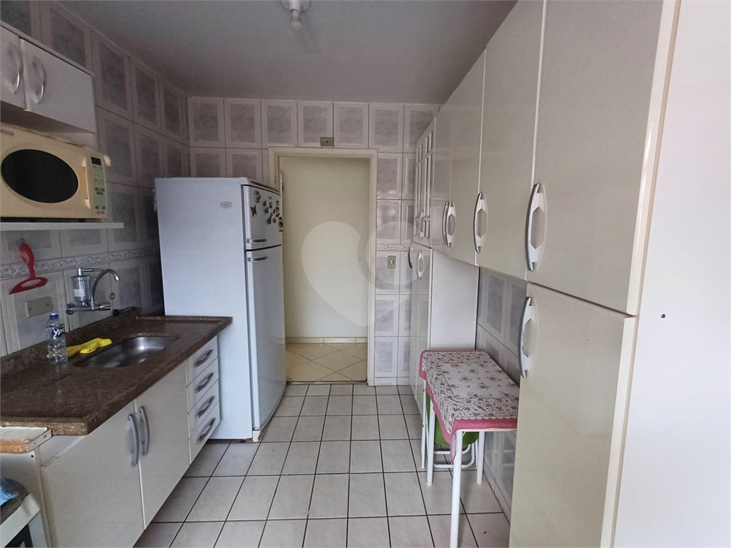 Apartamento à venda | 60m² | 2 dormitórios | 1 banheiro | 1 vaga
