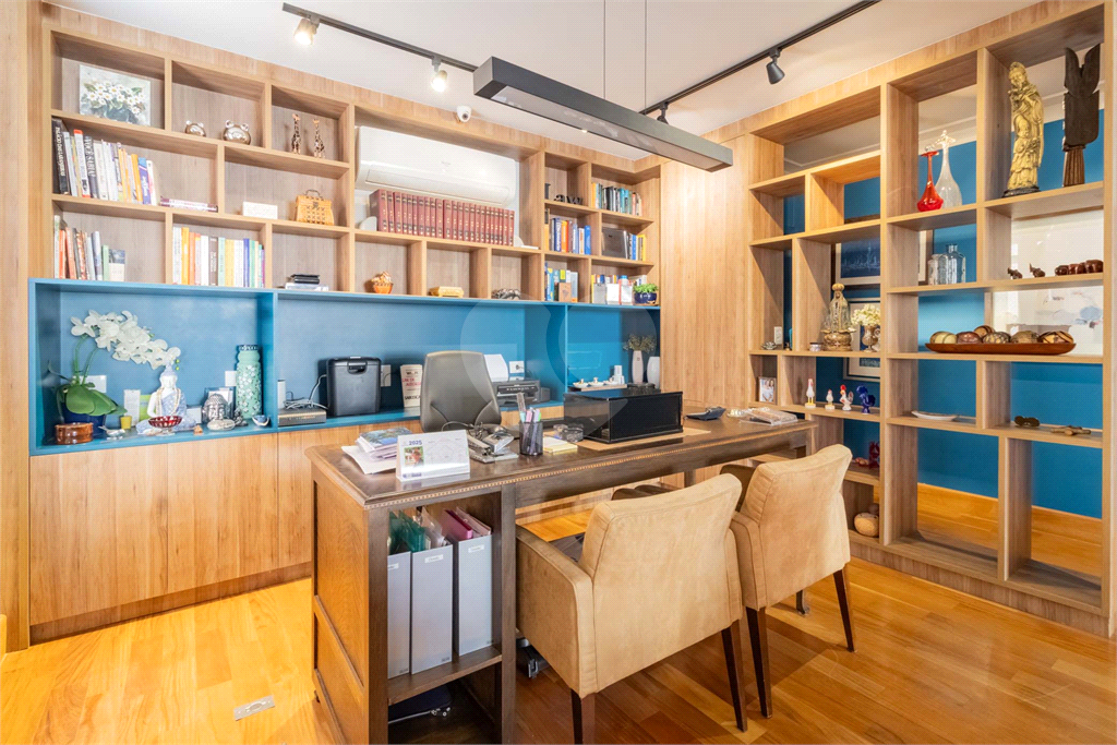 Apartamento Exclusivo à Venda em Pinheiros – 3 Suítes, 3 Vagas