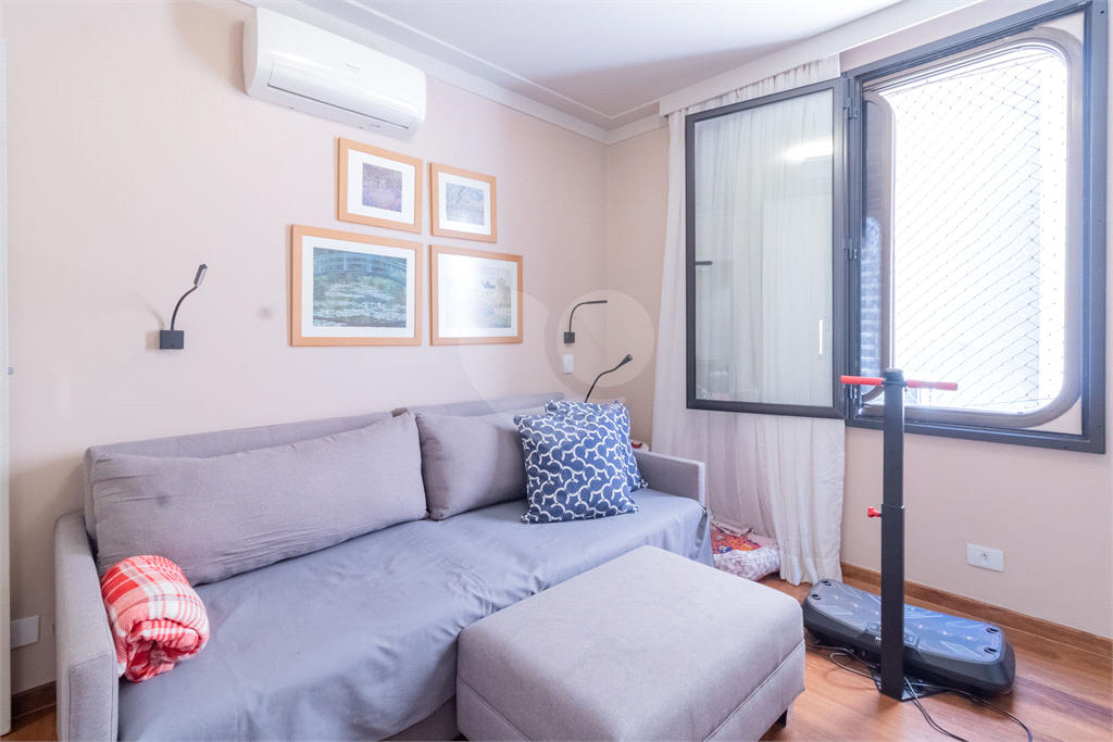 Apartamento Exclusivo à Venda em Pinheiros – 3 Suítes, 3 Vagas