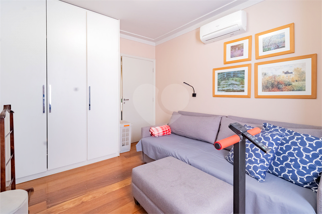 Apartamento Exclusivo à Venda em Pinheiros – 3 Suítes, 3 Vagas
