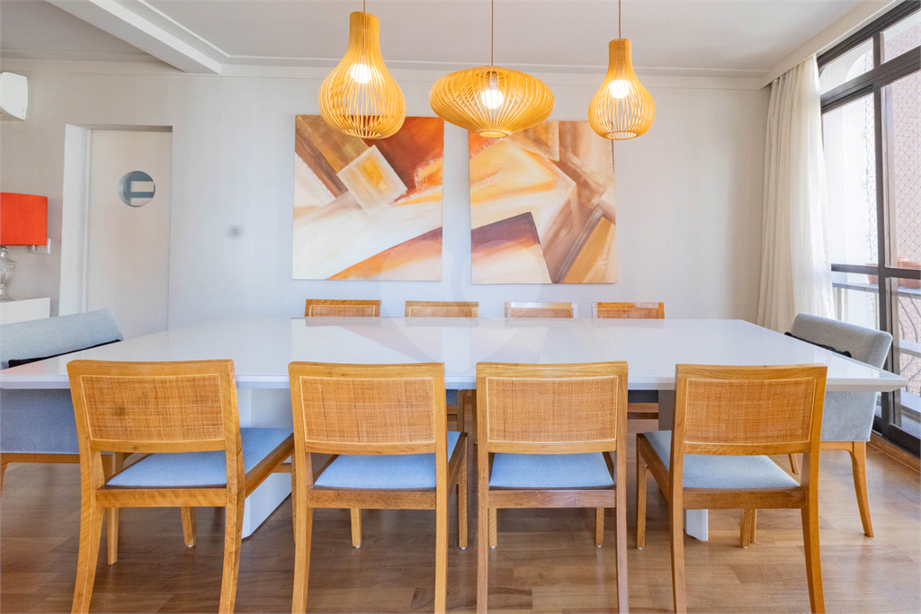 Apartamento Exclusivo à Venda em Pinheiros – 3 Suítes, 3 Vagas