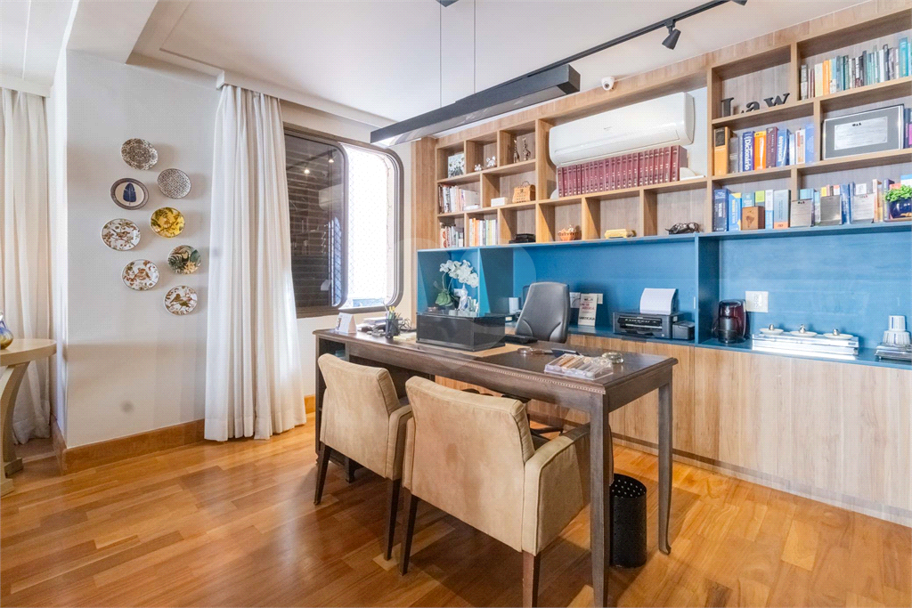 Apartamento Exclusivo à Venda em Pinheiros – 3 Suítes, 3 Vagas