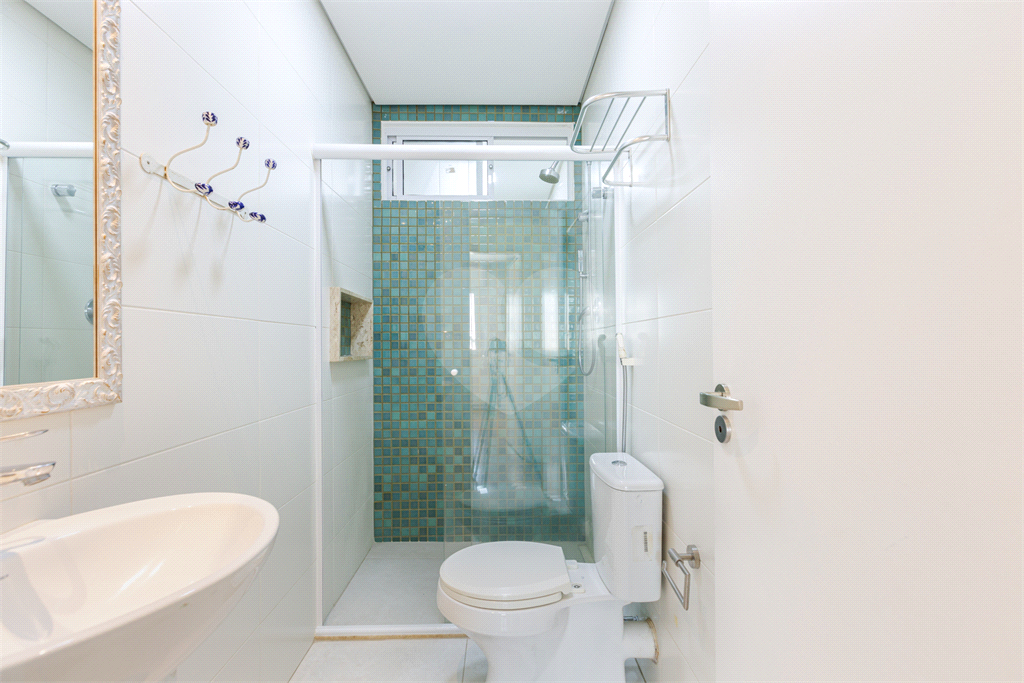 Apartamento Exclusivo à Venda em Pinheiros – 3 Suítes, 3 Vagas