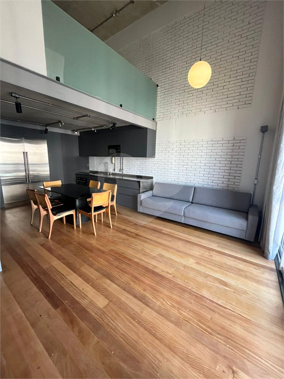 Apartamento Duplex à Venda - Itaim Bibi