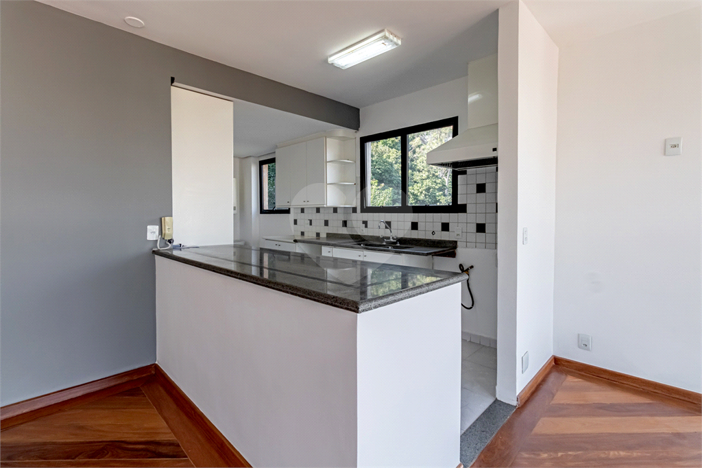 Apartamento à Venda na Vila Madalena com 4 Quartos, Suíte e 2 Vagas – Condomínio com Lazer Completo