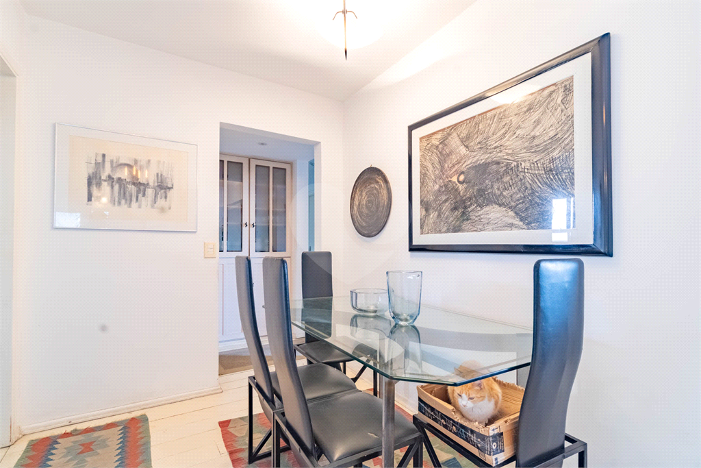 Apartamento à Venda na Vila Madalena com 4 Quartos, Suíte e 2 Vagas – Condomínio com Lazer Completo