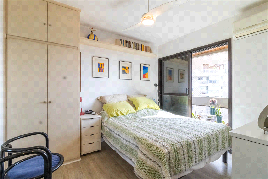Apartamento à Venda na Vila Madalena com 4 Quartos, Suíte e 2 Vagas – Condomínio com Lazer Completo