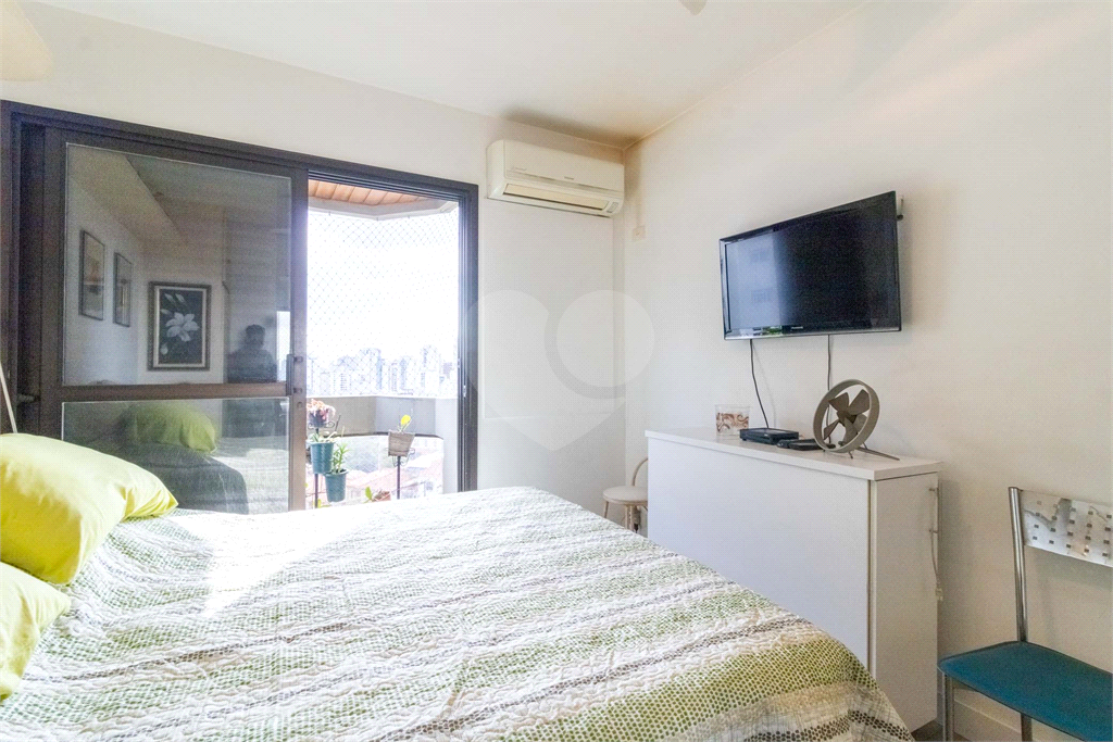 Apartamento à Venda na Vila Madalena com 4 Quartos, Suíte e 2 Vagas – Condomínio com Lazer Completo