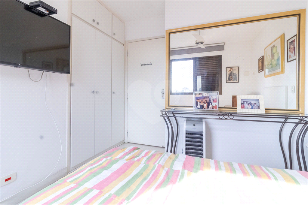 Apartamento à Venda na Vila Madalena com 4 Quartos, Suíte e 2 Vagas – Condomínio com Lazer Completo