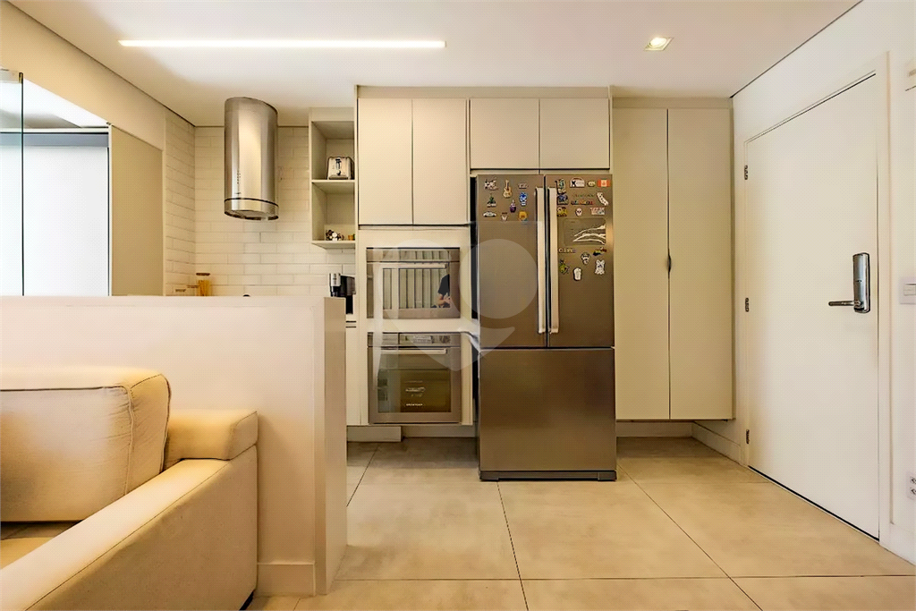 Apartamento com 2 dormitórios, 1 suíte e 2 vagas - 101m² - Pinheiros