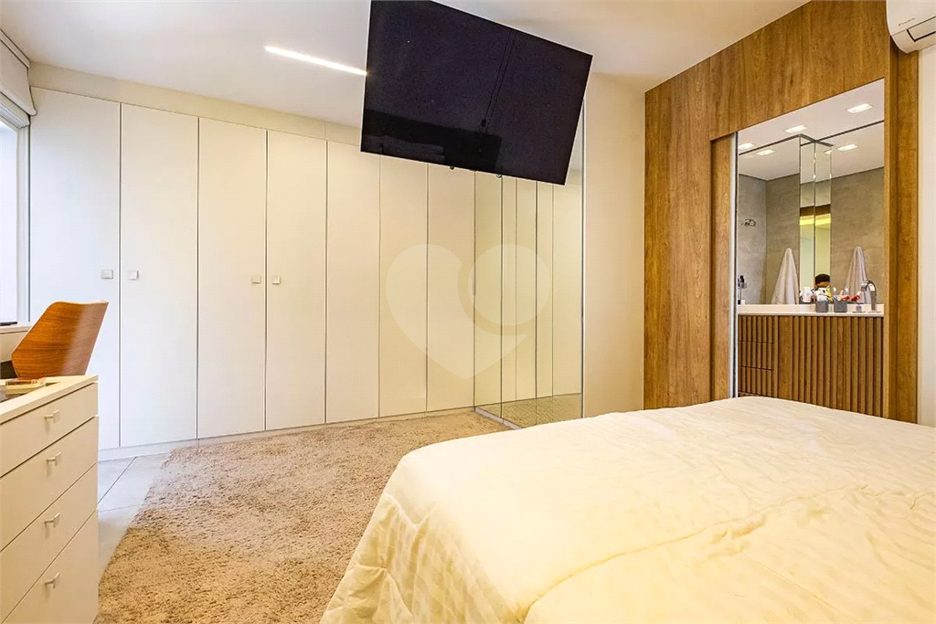 Apartamento com 2 dormitórios, 1 suíte e 2 vagas - 101m² - Pinheiros