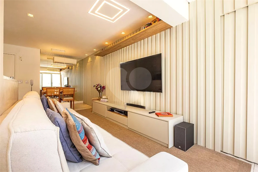 Apartamento com 2 dormitórios, 1 suíte e 2 vagas - 101m² - Pinheiros