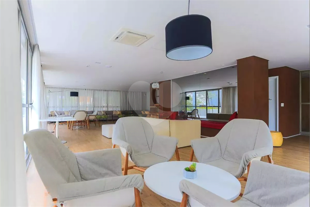 Apartamento com 2 dormitórios, 1 suíte e 2 vagas - 101m² - Pinheiros