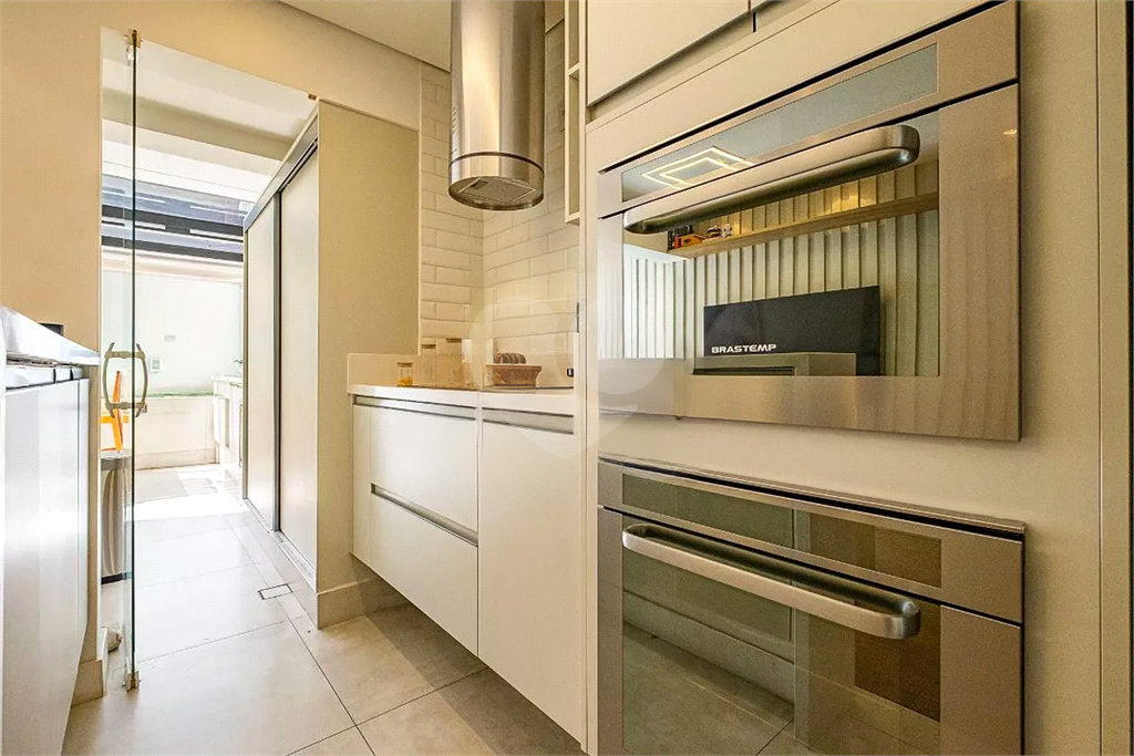 Apartamento com 2 dormitórios, 1 suíte e 2 vagas - 101m² - Pinheiros