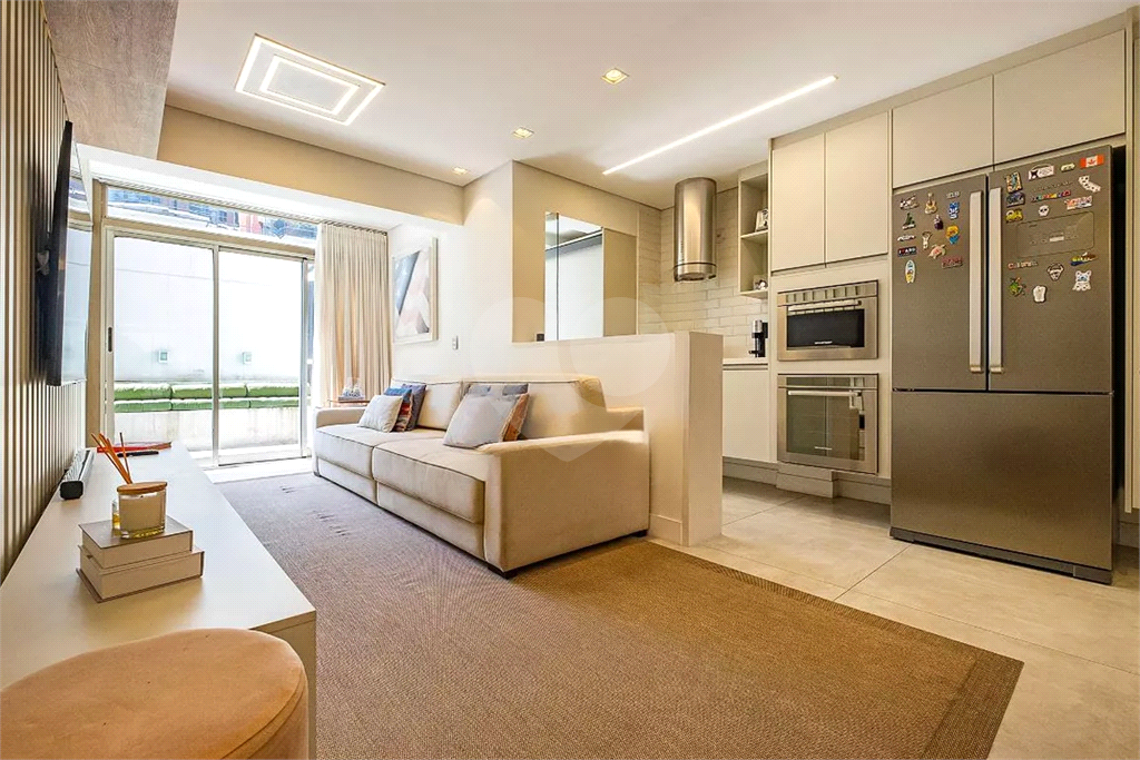 Apartamento com 2 dormitórios, 1 suíte e 2 vagas - 101m² - Pinheiros
