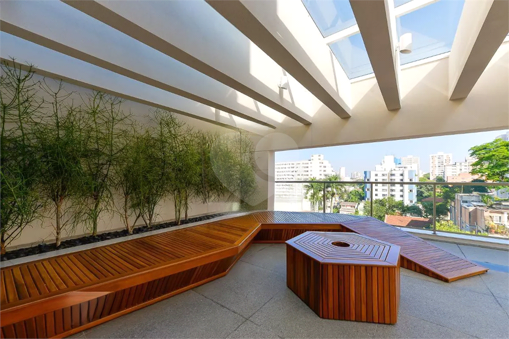 Apartamento com 2 dormitórios, 1 suíte e 2 vagas - 101m² - Pinheiros