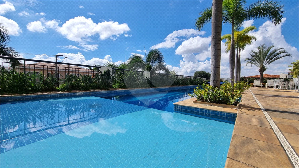 Apartamento para locação  em um condomínio clube. 