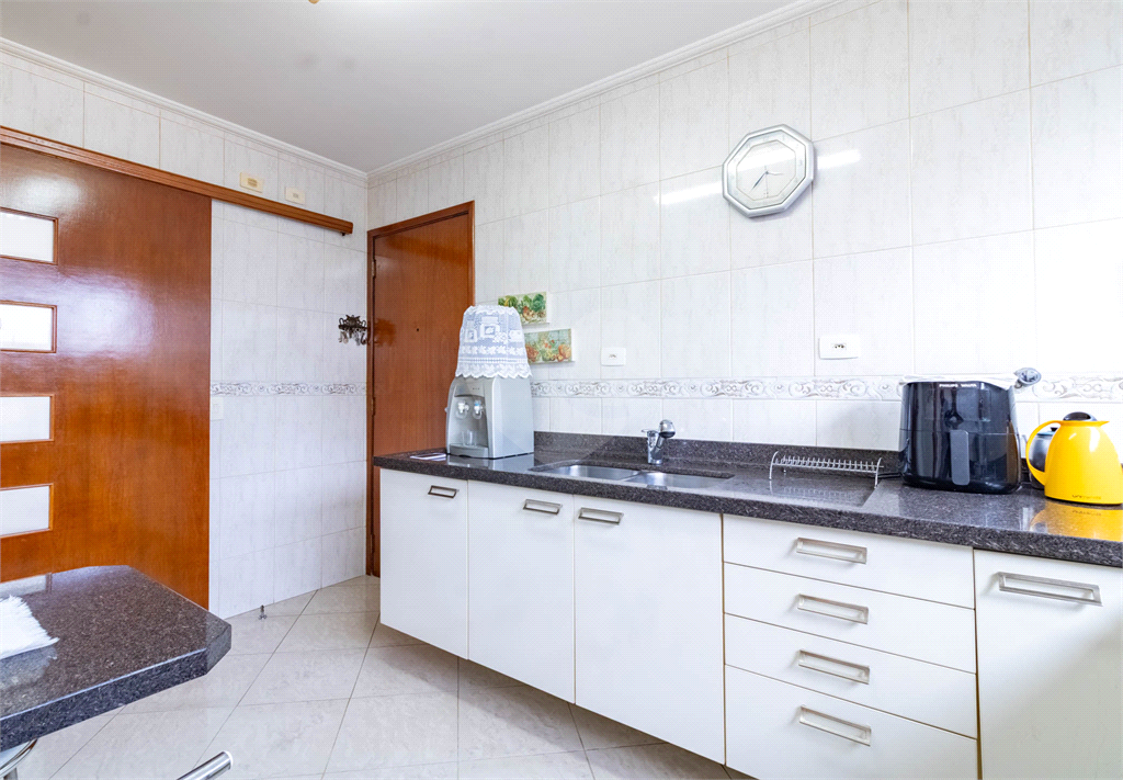 Apatrtamento - Perdizes - 3 Dormitórios - 120 m².