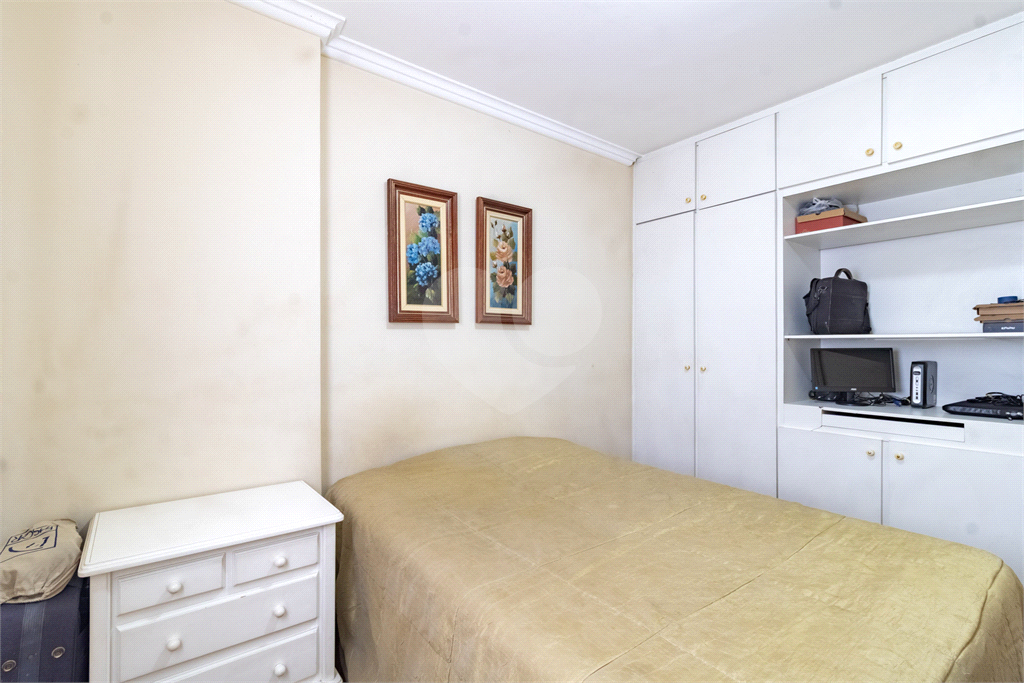 Apatrtamento - Perdizes - 3 Dormitórios - 120 m².