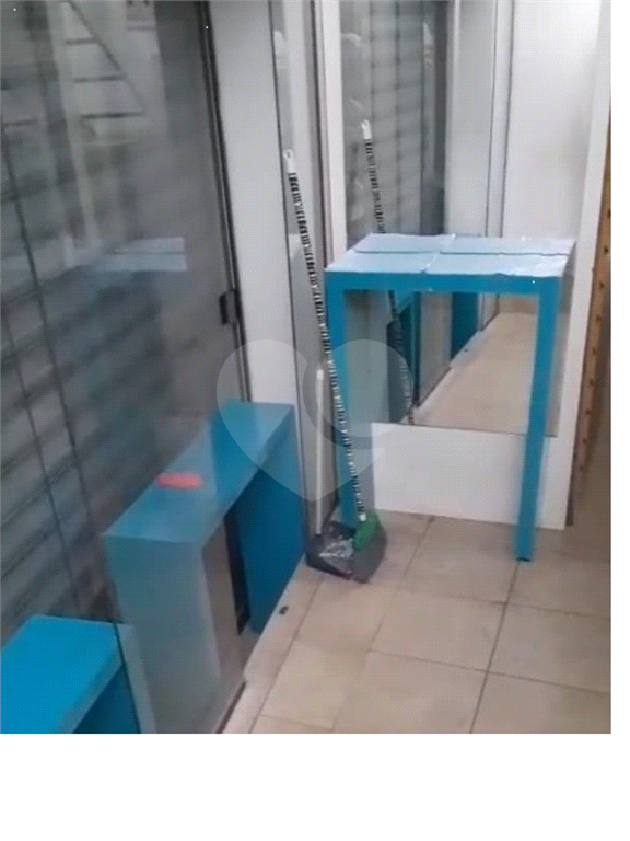 Loja comercial a venda em Santana.