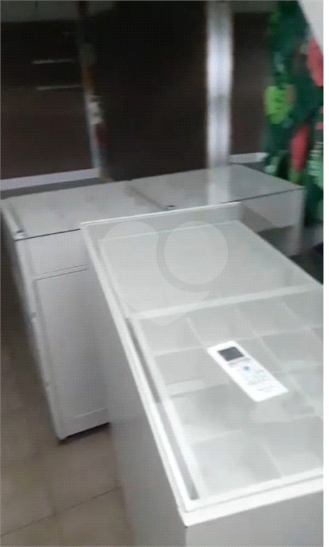 Loja comercial a venda em Santana.