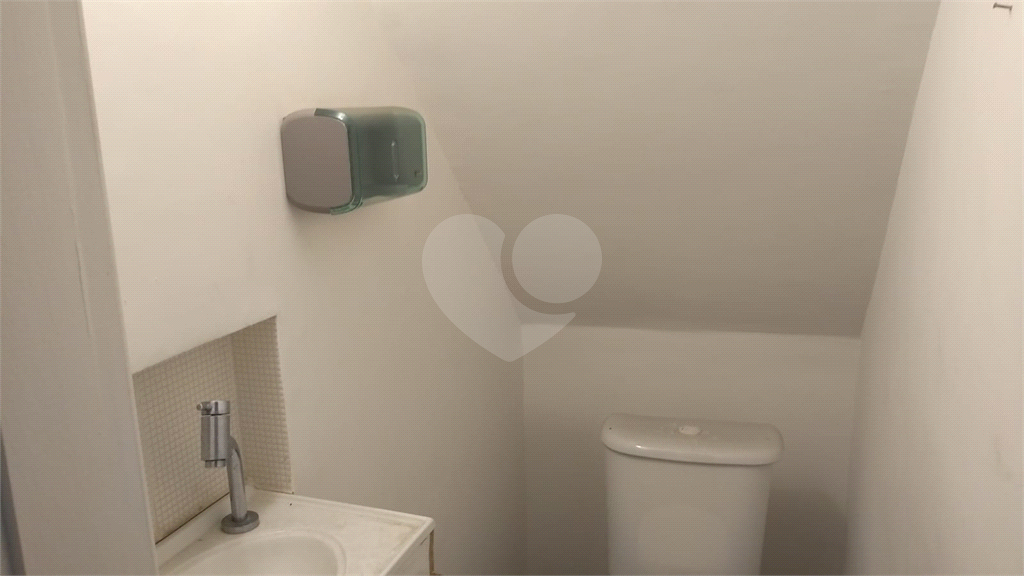 SOBRADO COMERCIAL 4 SUÍTES - LAVABO E 1 VAGA DE GARAGEM PARA LOCAÇÃO EM PERDIZES