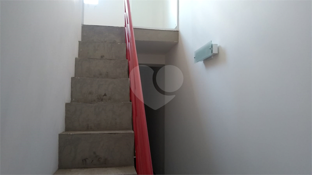 SOBRADO COMERCIAL 4 SUÍTES - LAVABO E 1 VAGA DE GARAGEM PARA LOCAÇÃO EM PERDIZES