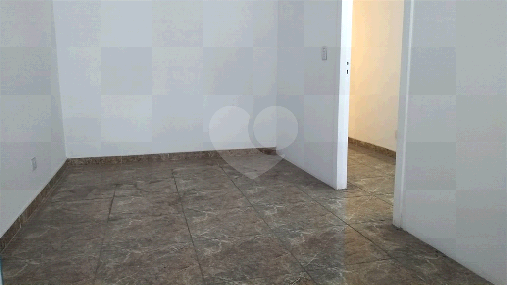 SOBRADO COMERCIAL 4 SUÍTES - LAVABO E 1 VAGA DE GARAGEM PARA LOCAÇÃO EM PERDIZES