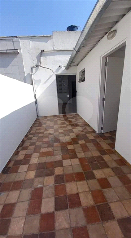 SOBRADO COMERCIAL 4 SUÍTES - LAVABO E 1 VAGA DE GARAGEM PARA LOCAÇÃO EM PERDIZES