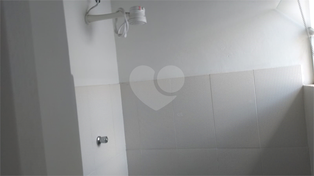 SOBRADO COMERCIAL 4 SUÍTES - LAVABO E 1 VAGA DE GARAGEM PARA LOCAÇÃO EM PERDIZES