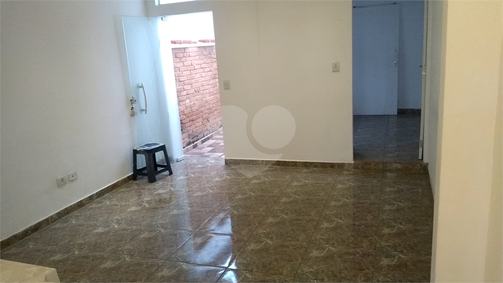 SOBRADO COMERCIAL 4 SUÍTES - LAVABO E 1 VAGA DE GARAGEM PARA LOCAÇÃO EM PERDIZES