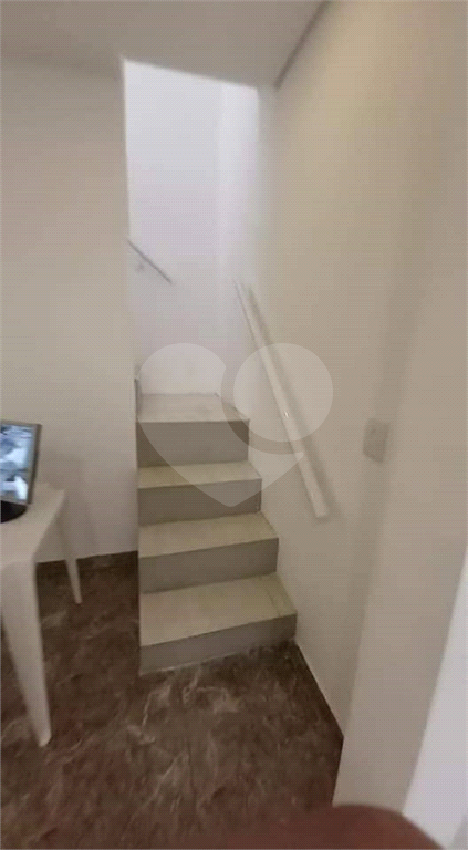 SOBRADO COMERCIAL 4 SUÍTES - LAVABO E 1 VAGA DE GARAGEM PARA LOCAÇÃO EM PERDIZES