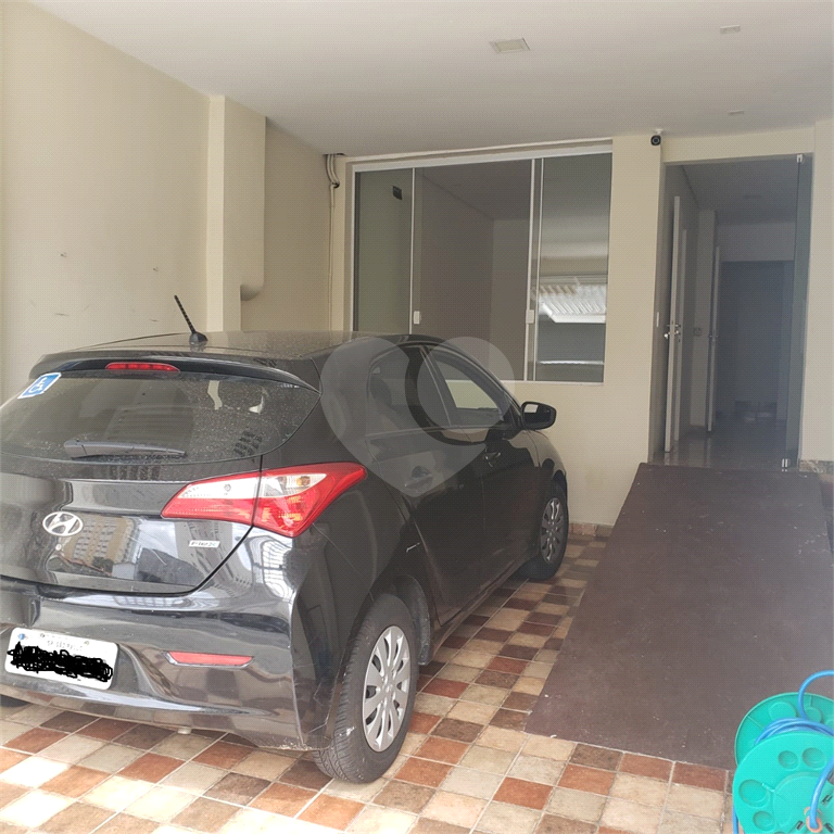 SOBRADO COMERCIAL 4 SUÍTES - LAVABO E 1 VAGA DE GARAGEM PARA LOCAÇÃO EM PERDIZES