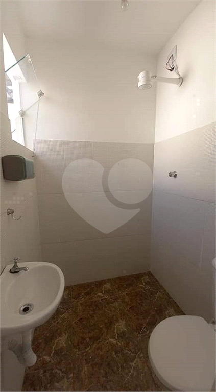 SOBRADO COMERCIAL 4 SUÍTES - LAVABO E 1 VAGA DE GARAGEM PARA LOCAÇÃO EM PERDIZES