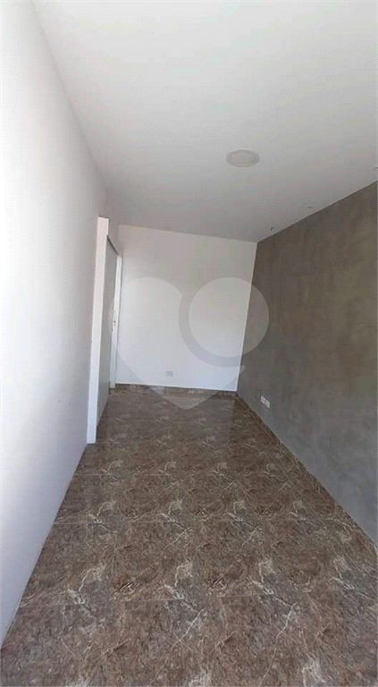 SOBRADO COMERCIAL 4 SUÍTES - LAVABO E 1 VAGA DE GARAGEM PARA LOCAÇÃO EM PERDIZES