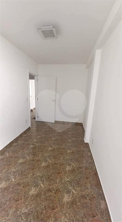 SOBRADO COMERCIAL 4 SUÍTES - LAVABO E 1 VAGA DE GARAGEM PARA LOCAÇÃO EM PERDIZES