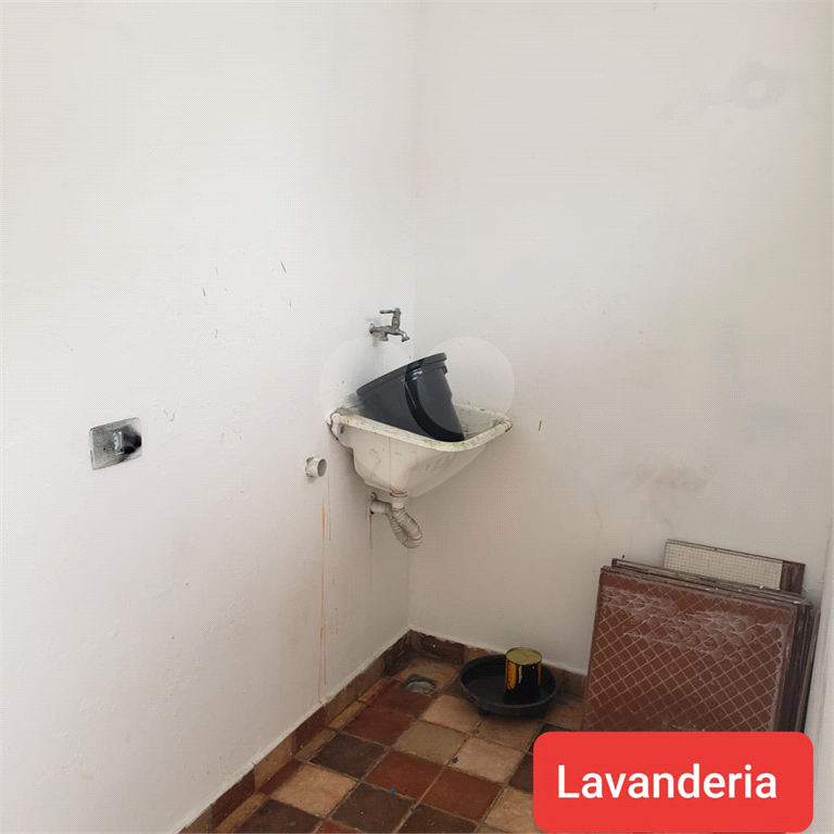 SOBRADO COMERCIAL 4 SUÍTES - LAVABO E 1 VAGA DE GARAGEM PARA LOCAÇÃO EM PERDIZES