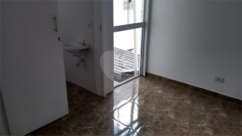 SOBRADO COMERCIAL 4 SUÍTES - LAVABO E 1 VAGA DE GARAGEM PARA LOCAÇÃO EM PERDIZES